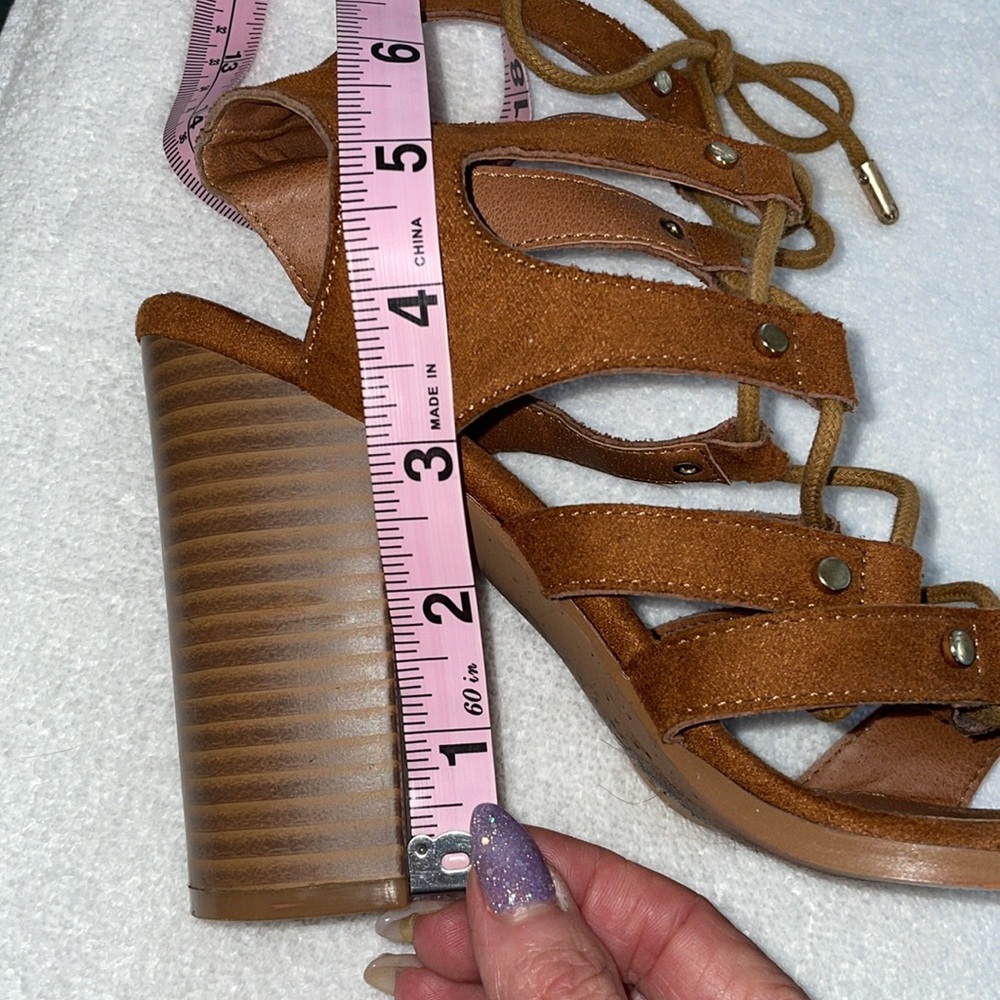 Charlotte Russe sz 7 Brown Lace Up Gladiator Strappy Block Heel Sandals GUC - Picture 11 of 12